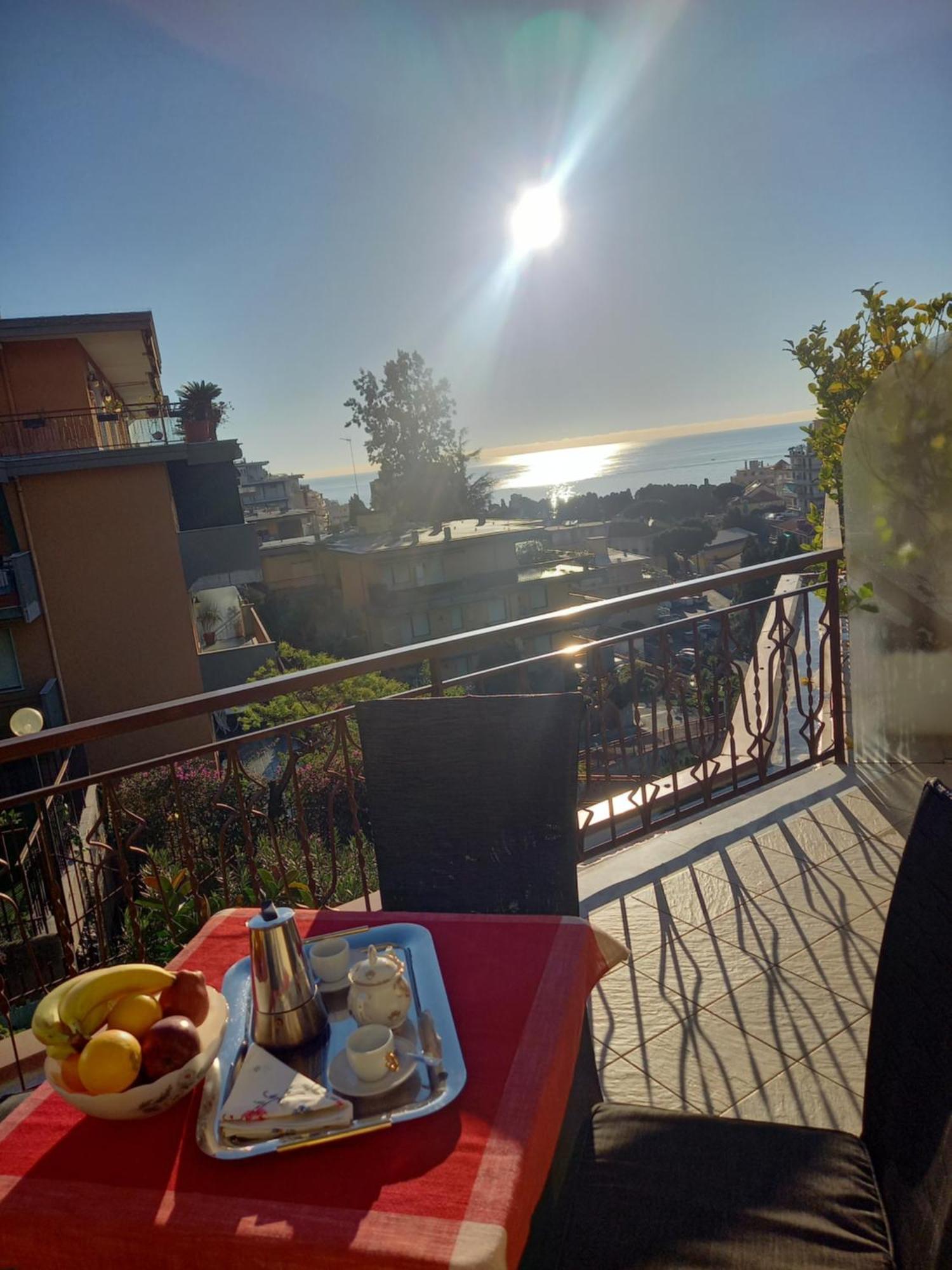 Appartamento Vista Mare Stella Marina Sanremo Luaran gambar